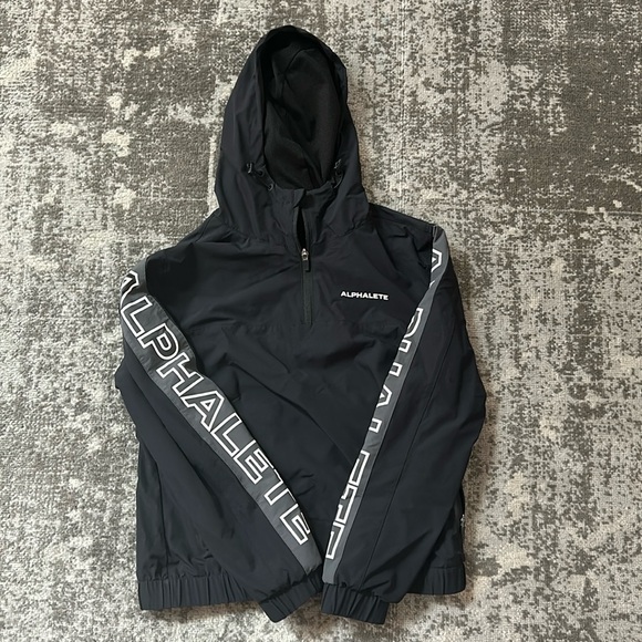 12. Alphalete Athletics EXP Tech Windbreaker In Black Matter Size Small - Picture 2 of 5